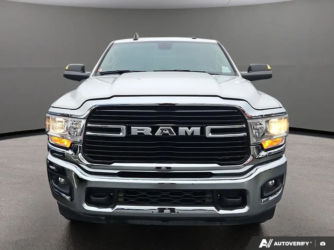 RAM 3500 снимка RAM 3500