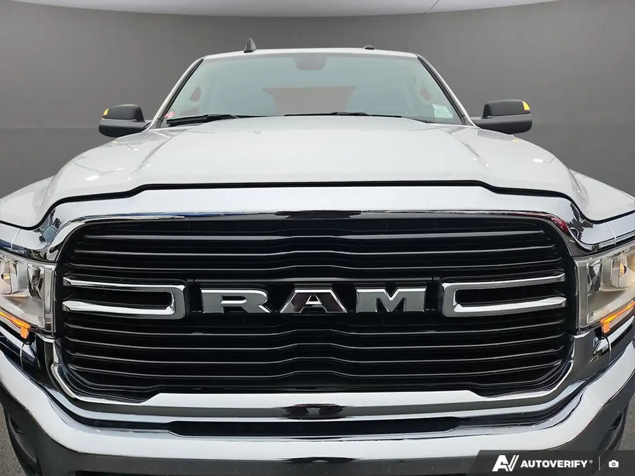 RAM 3500 снимка RAM 3500
