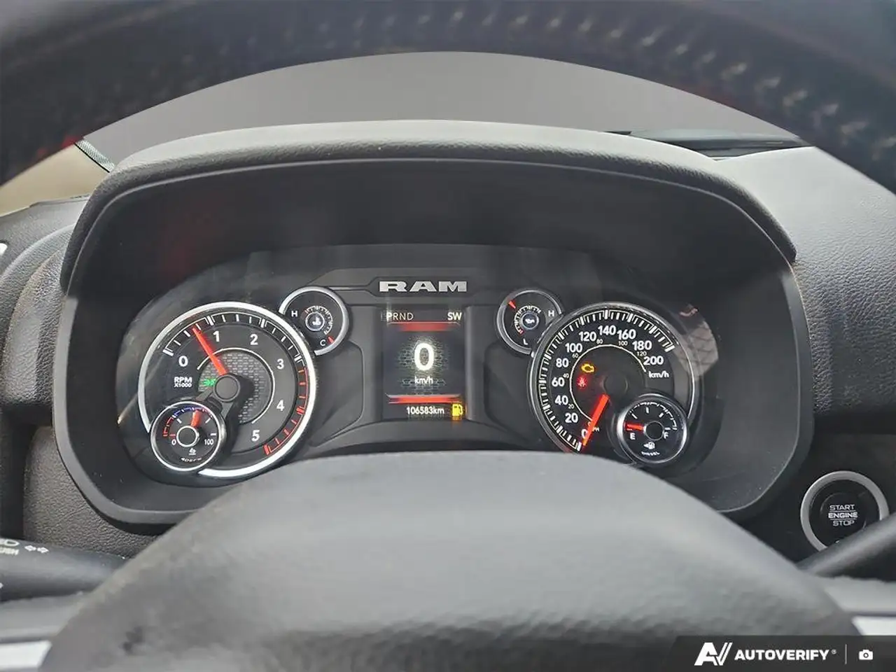 RAM 3500 снимка RAM 3500