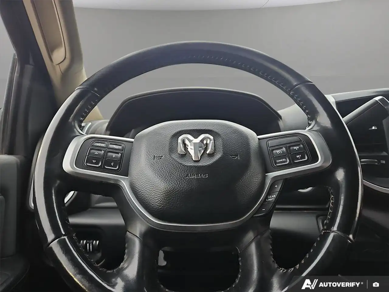 RAM 3500 снимка RAM 3500