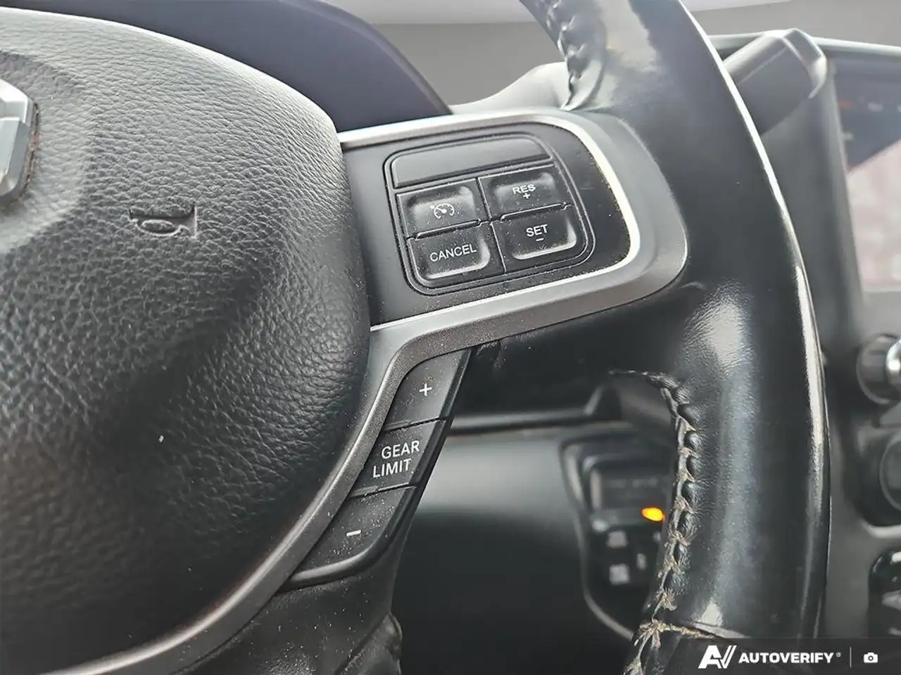RAM 3500 снимка RAM 3500