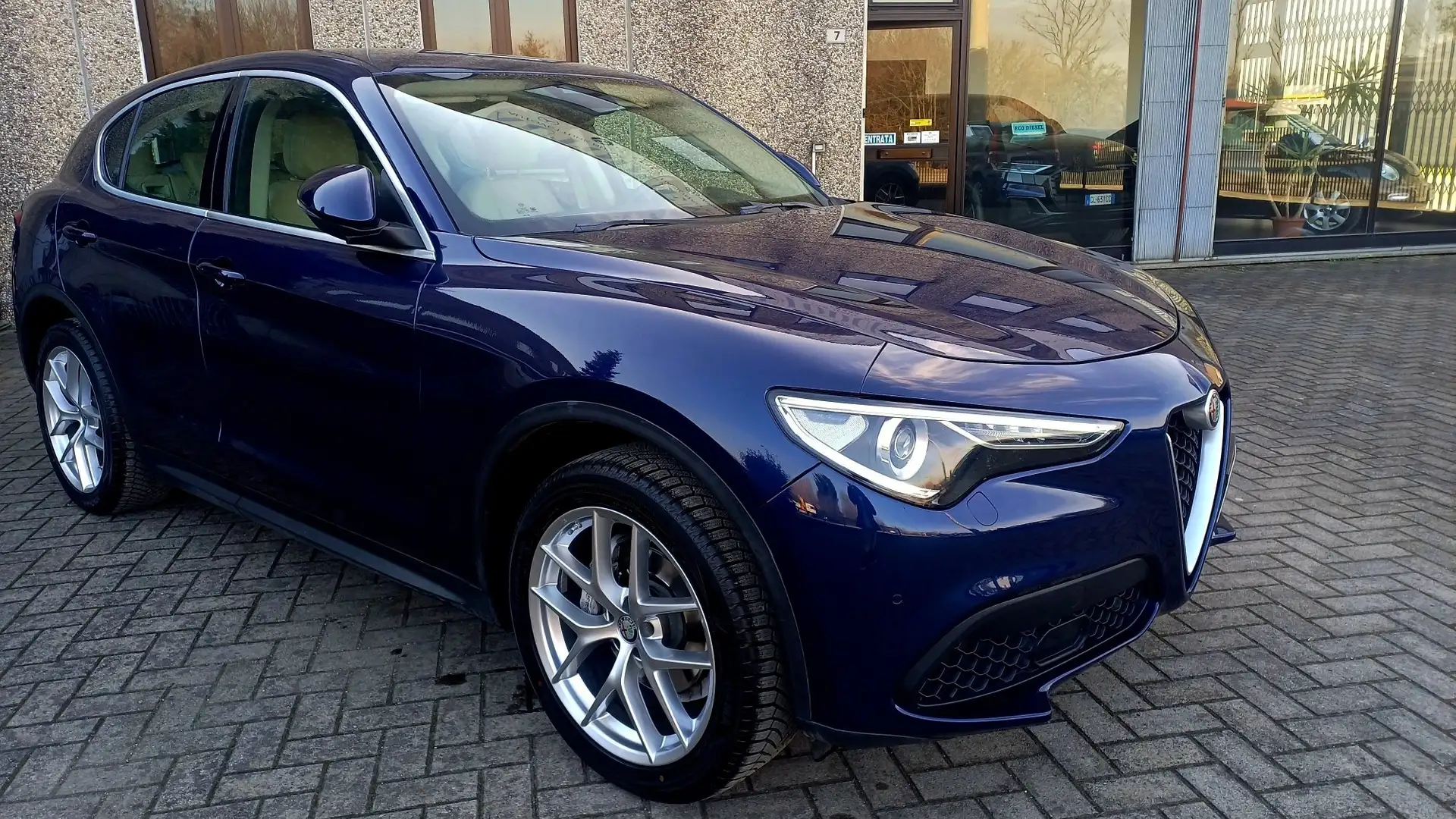 Alfa Romeo Stelvio 2.2 t Executive Q4 210cv Automatica-Pari al Nuovo! Blu/Azzurro - 1