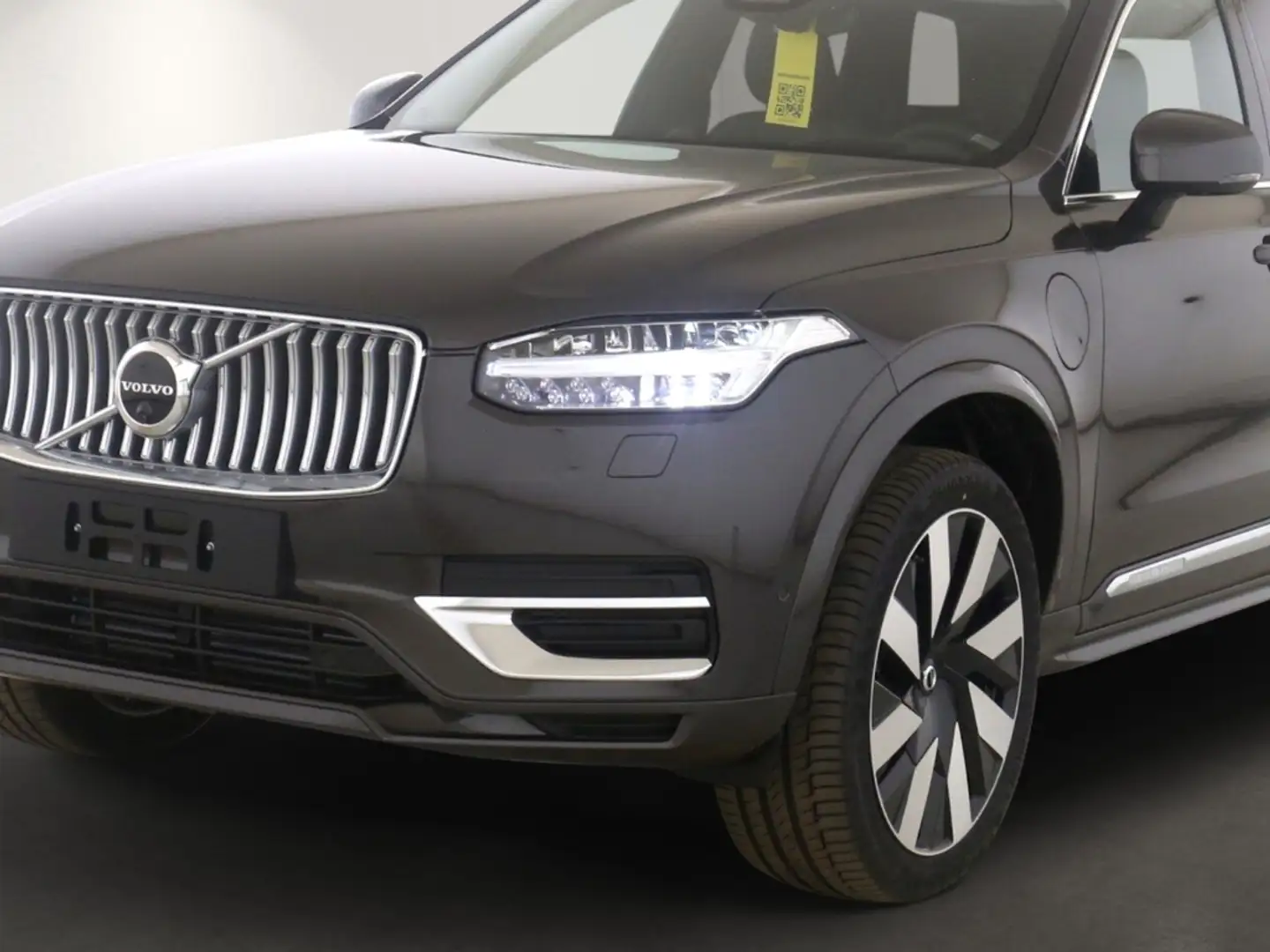 Volvo XC90 T8 Ultra Bright Recharge Plug-In Hybrid AWD EU6d 7 Braun - 2