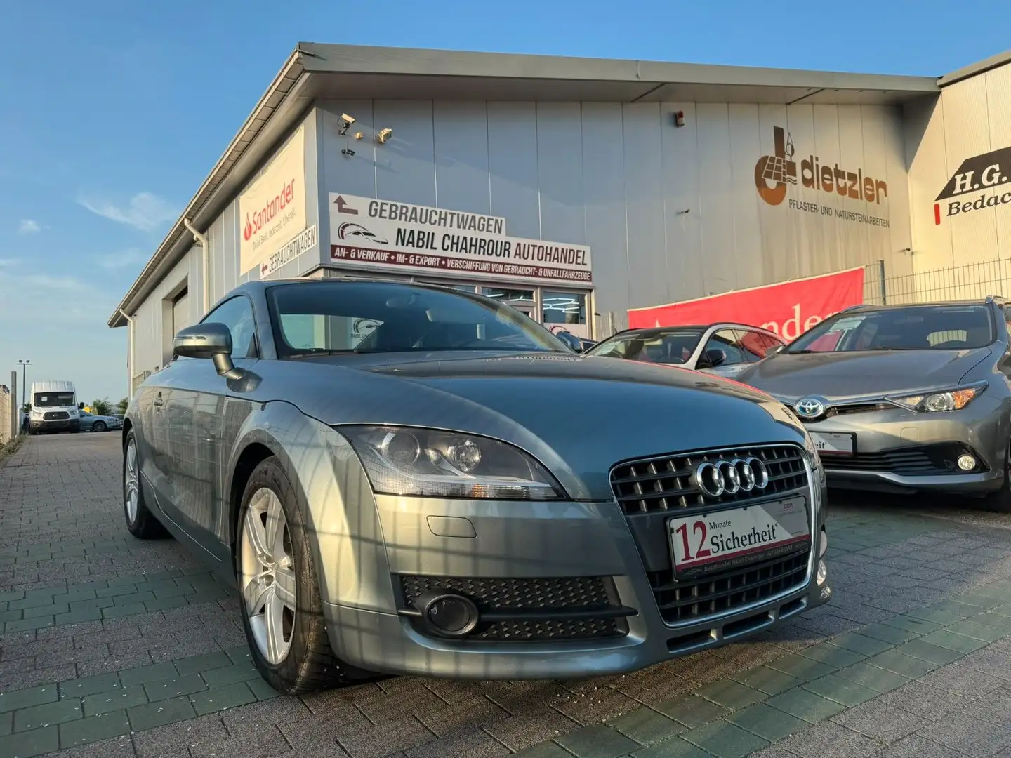 Audi TT Coupe/Roadster 1.8 TFSI Coupe Gris - 1