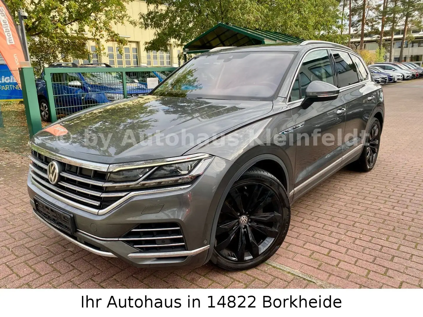 Volkswagen Touareg Atmosphere 4Motion |MATRIX|STDHZ|LEDER| Grau - 1