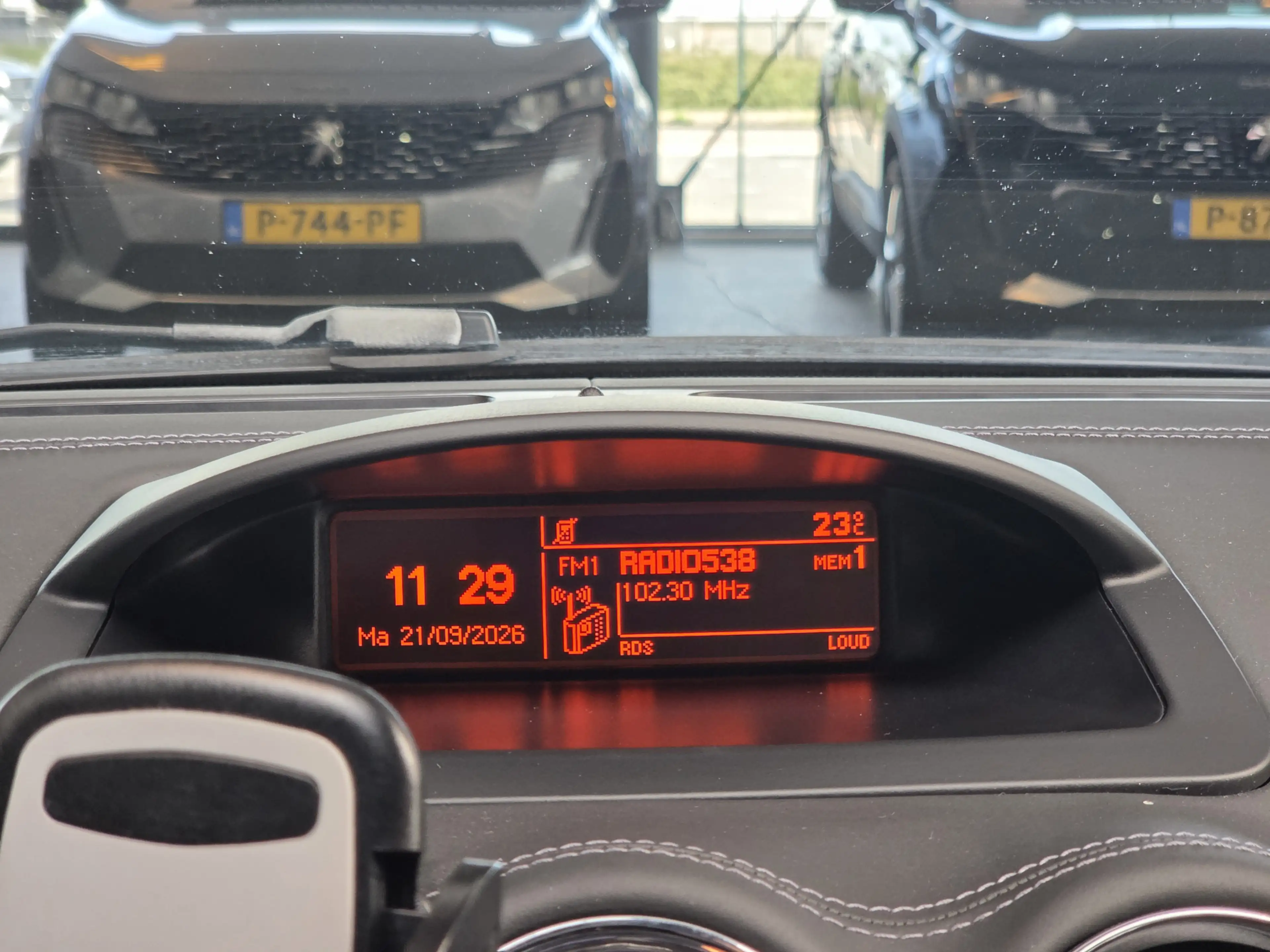 Peugeot RCZ 1.6 THP / Facelift — photo 28