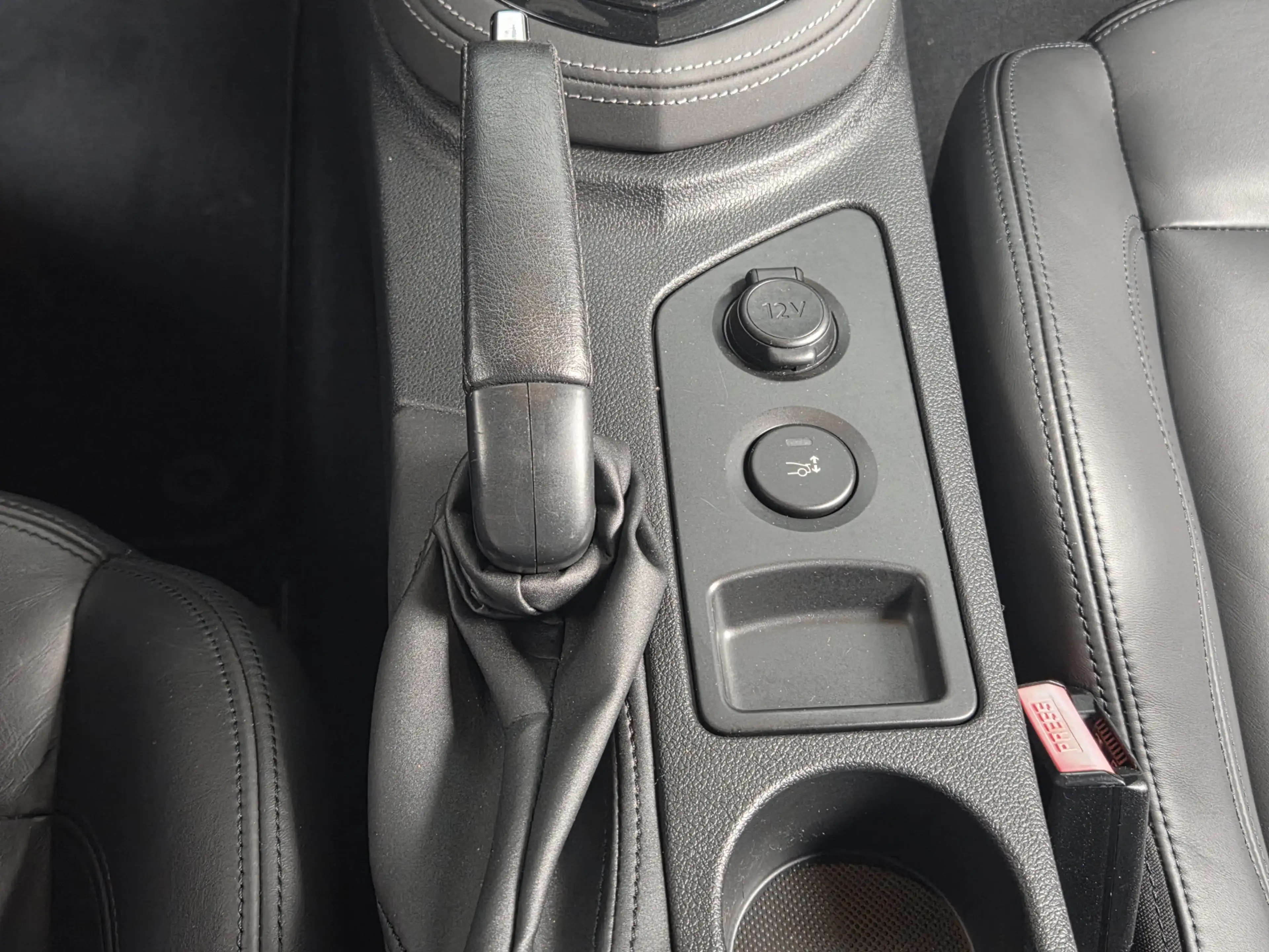 Peugeot RCZ 1.6 THP / Facelift — photo 33