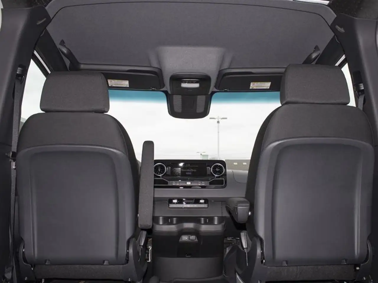 Mercedes-Benz Sprinter снимка Mercedes-Benz Sprinter