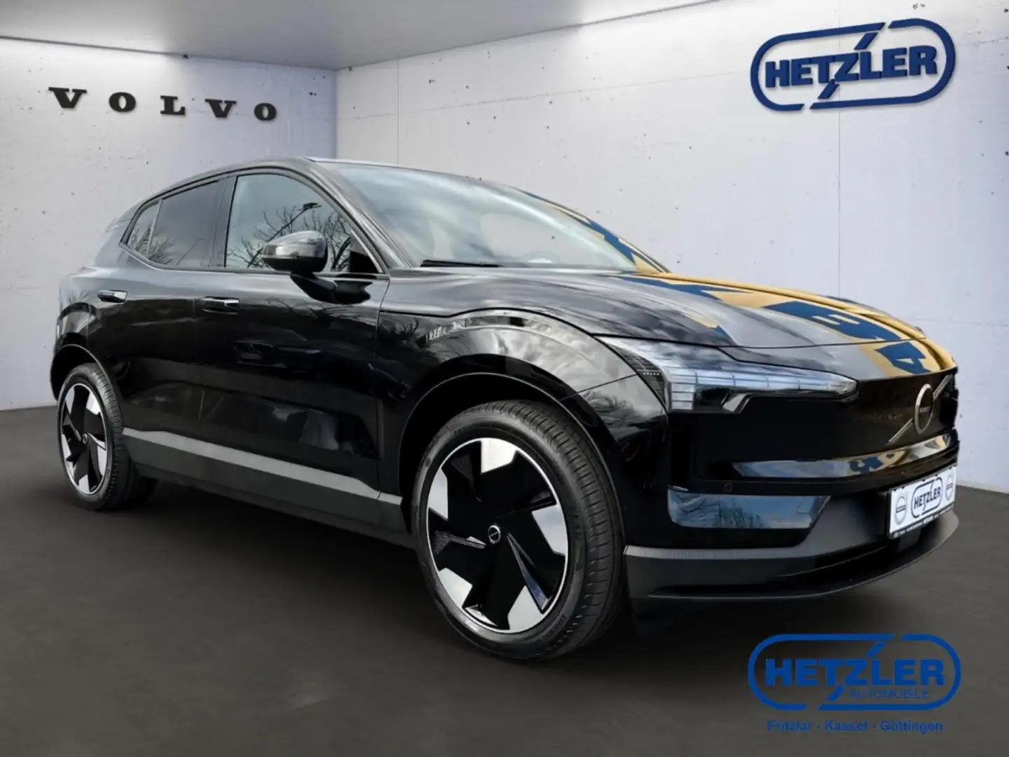Volvo EX30 Plus AWD Performance Pure Electric Twin Soundsyste Schwarz - 2