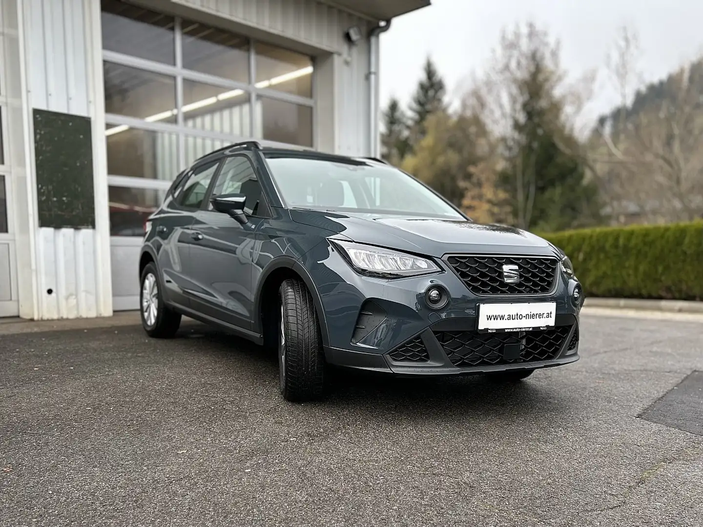 SEAT Arona 1,0 Eco TSI Reference Edition Blau - 2