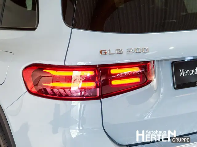 Mercedes-Benz GLB Class view 13
