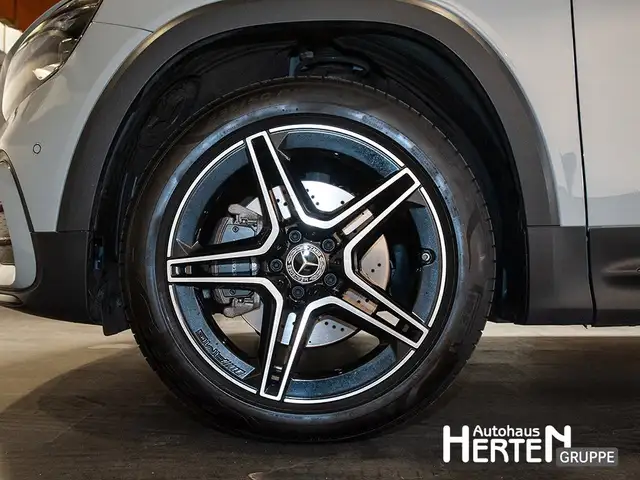 Mercedes-Benz GLB Class view 5