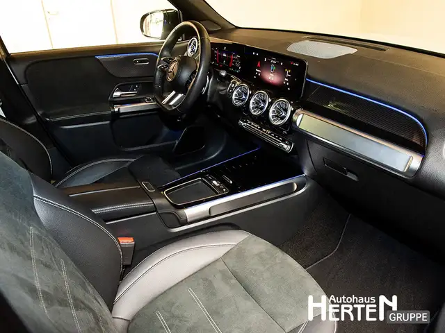 Mercedes-Benz GLB Class view 6