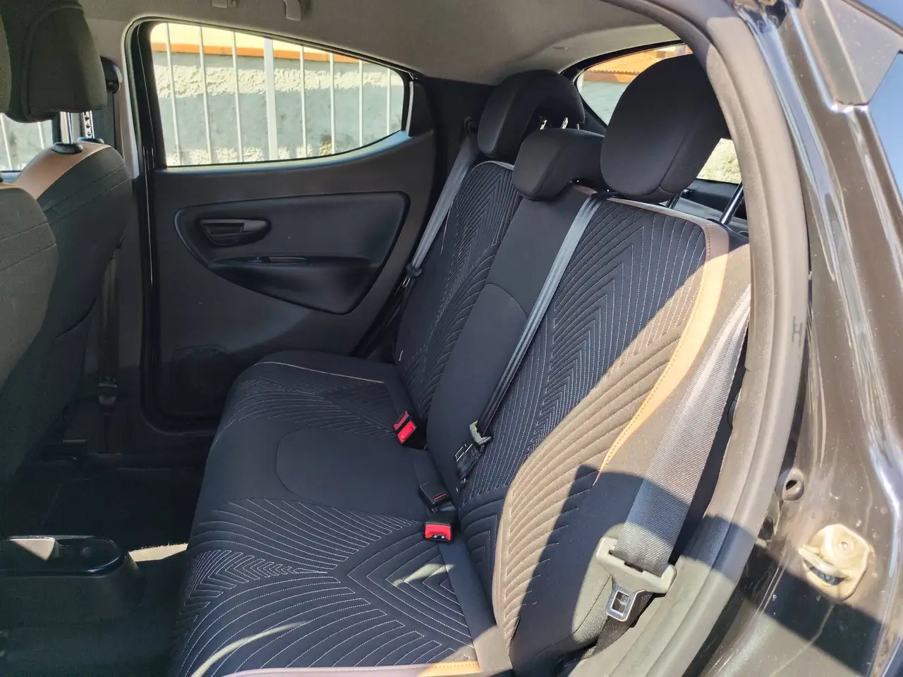 Lancia Ypsilon 2022 — фото 14