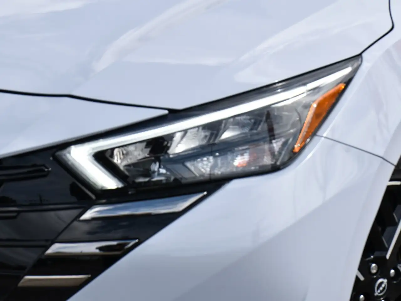 Nissan Versa снимка Nissan Versa