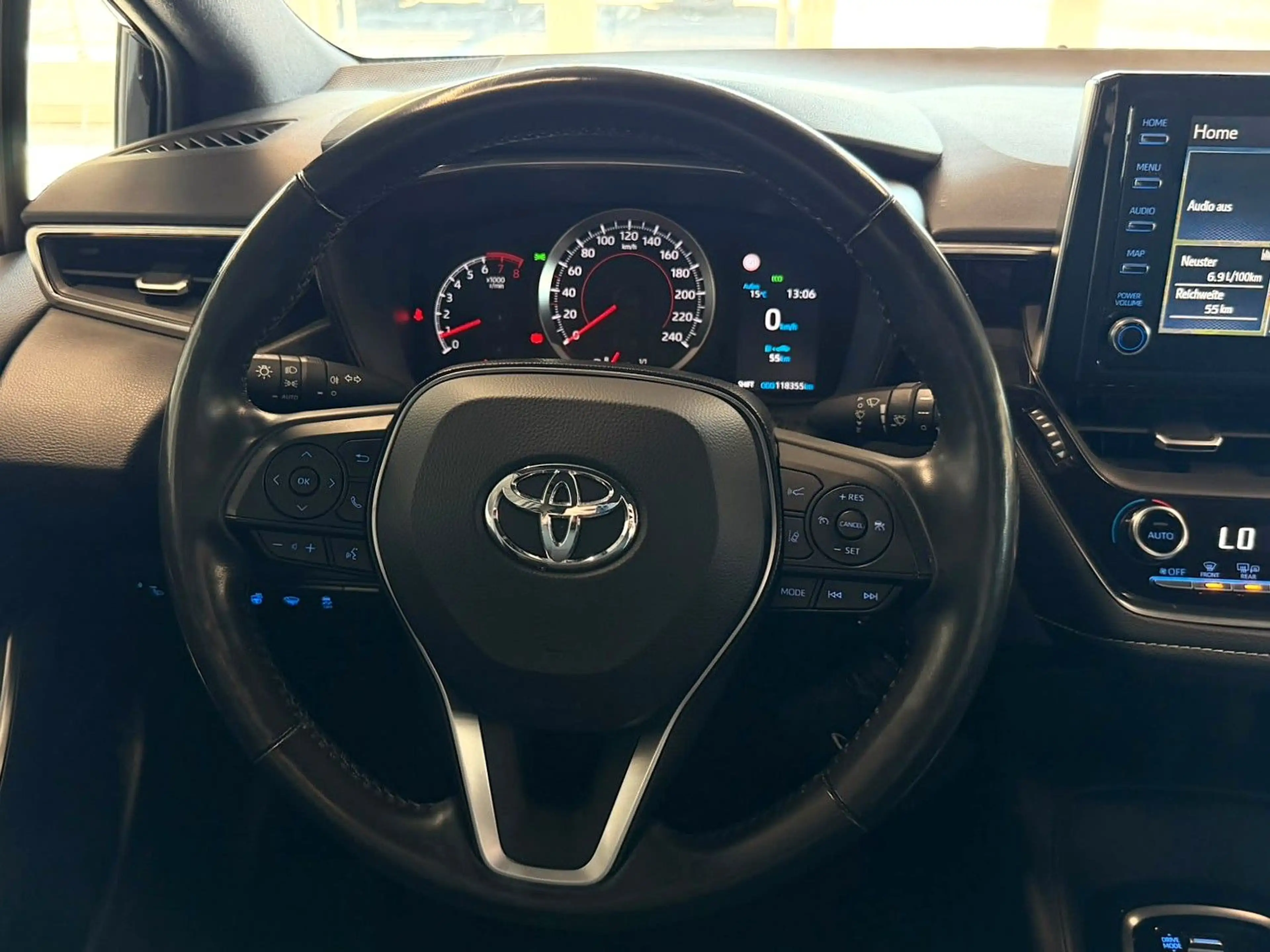 Toyota Corolla Comfort — photo 9