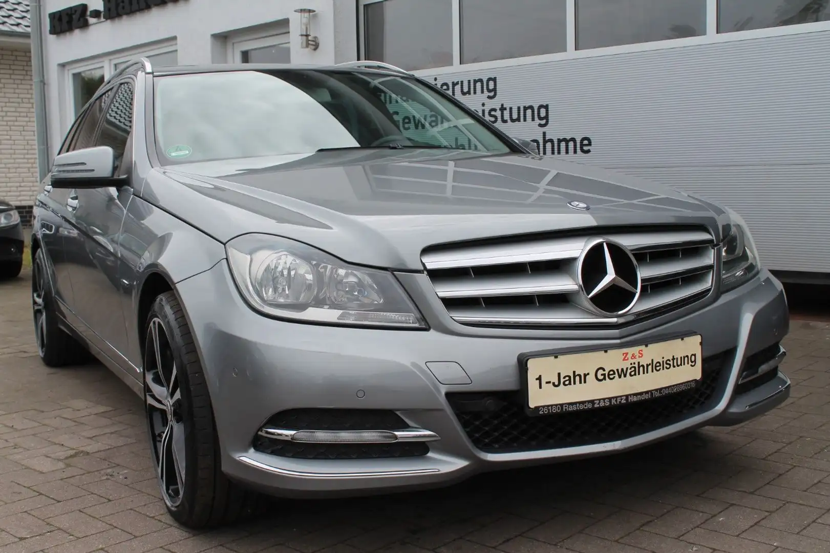Mercedes-Benz C 180 T CGI BlueEfficiency Avantgarde *TÜV-NEU* Silber - 1