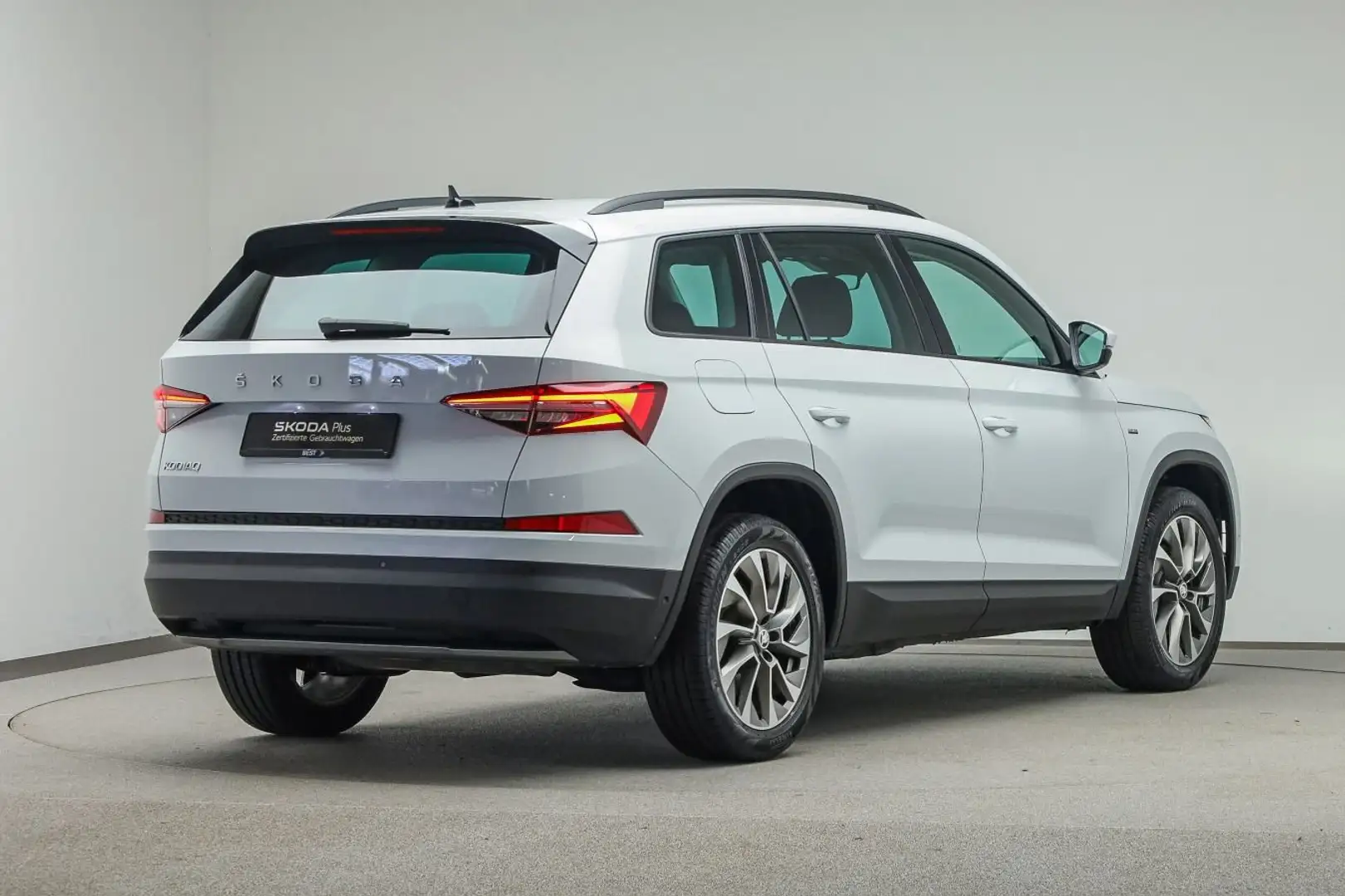 Skoda Kodiaq 1.5 TSI DSG CLEVER*7-SITZER*AHK*NAVI*LED Blanc - 2