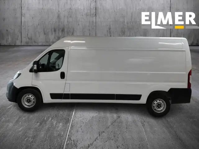 Opel Movano view 4
