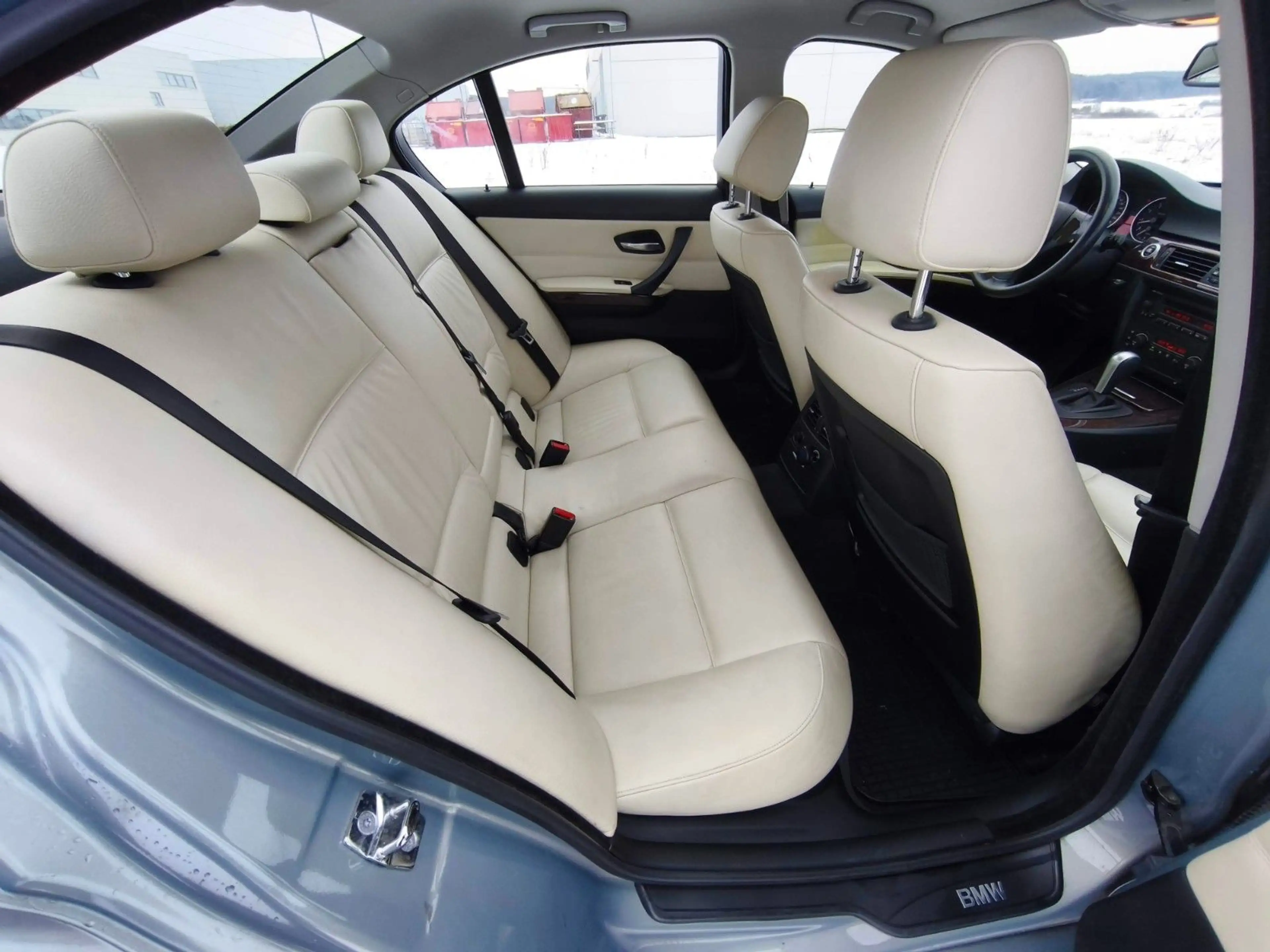 BMW 325 i *TÜV NEU* *AHK* — photo 11