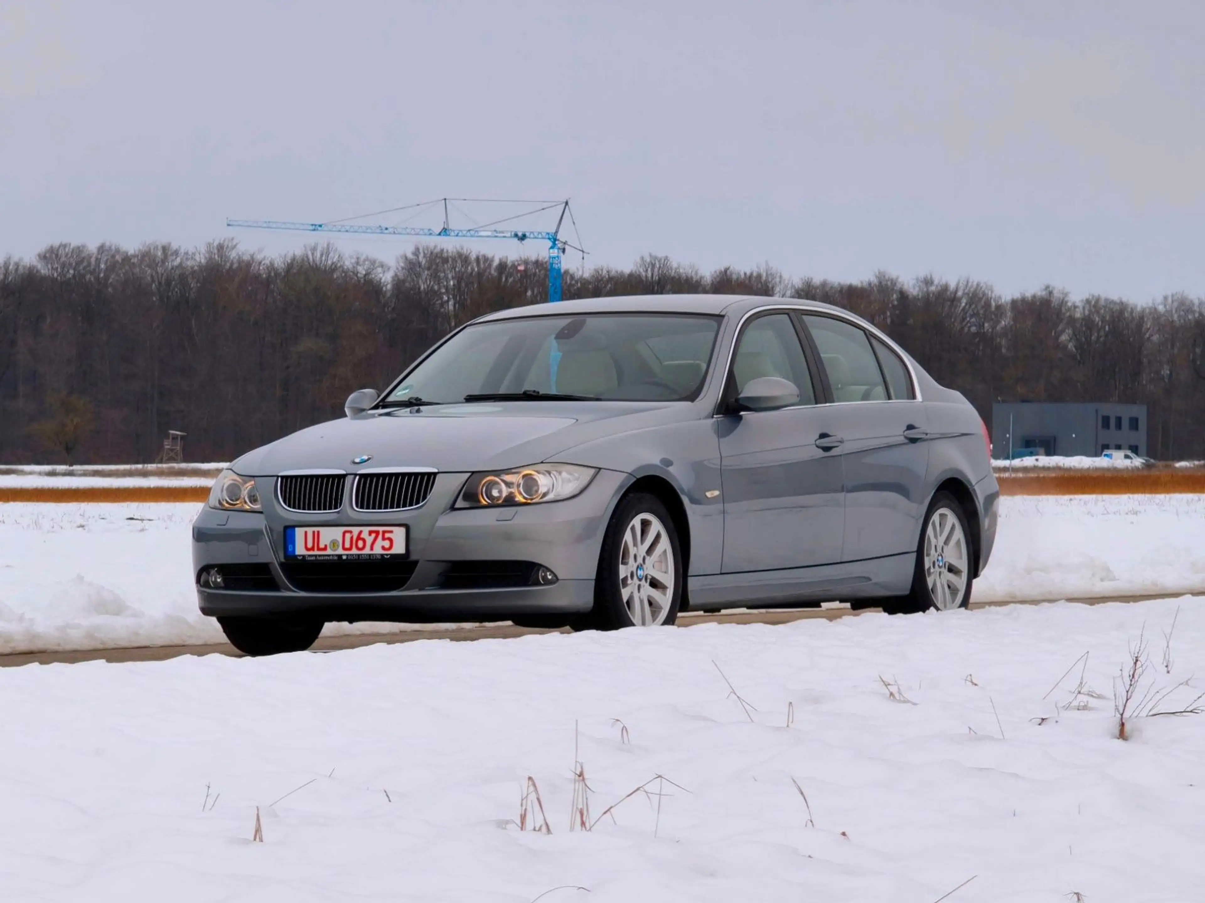 BMW 325 i *TÜV NEU* *AHK*