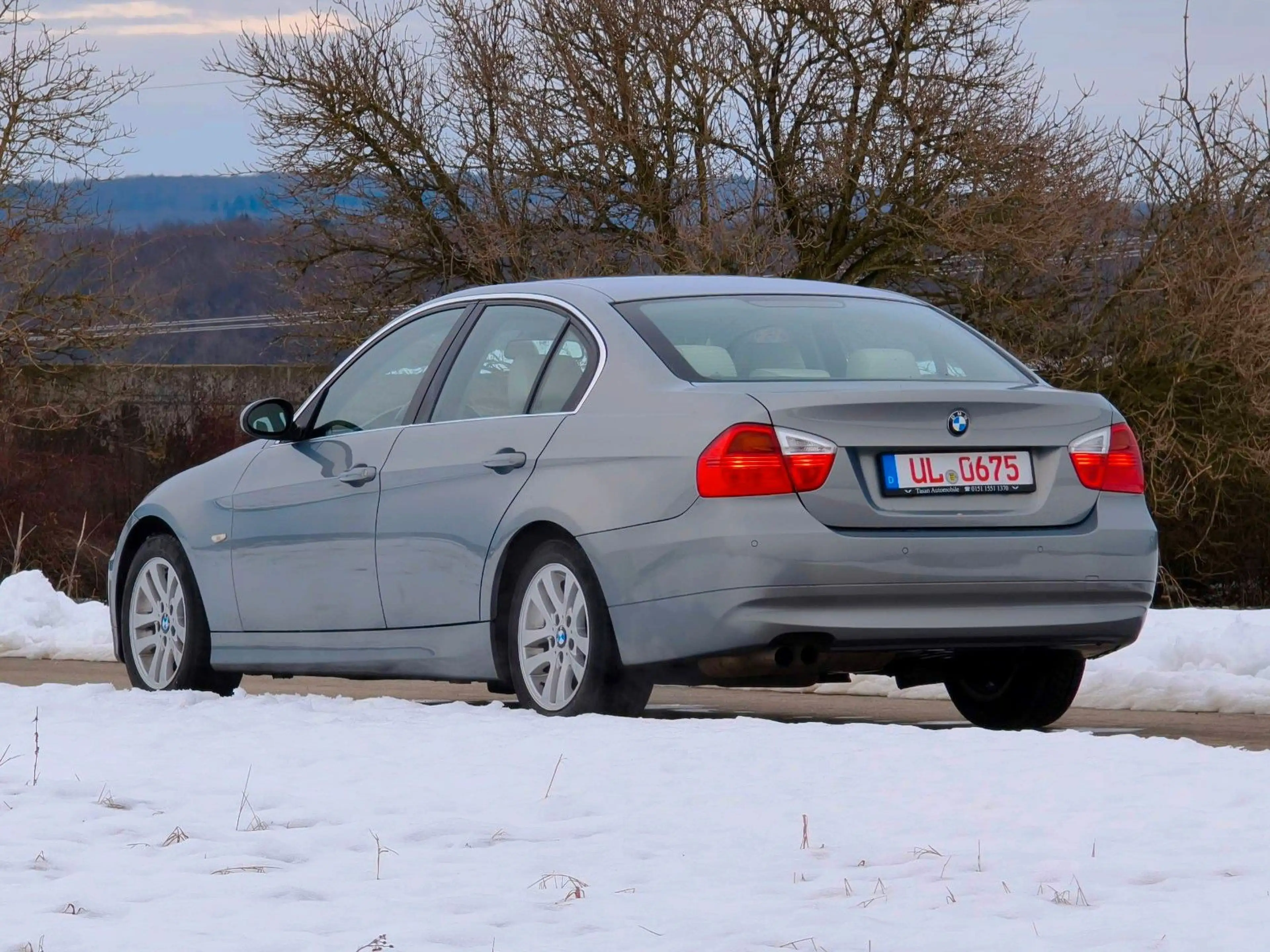 BMW 325 i *TÜV NEU* *AHK* — photo 3