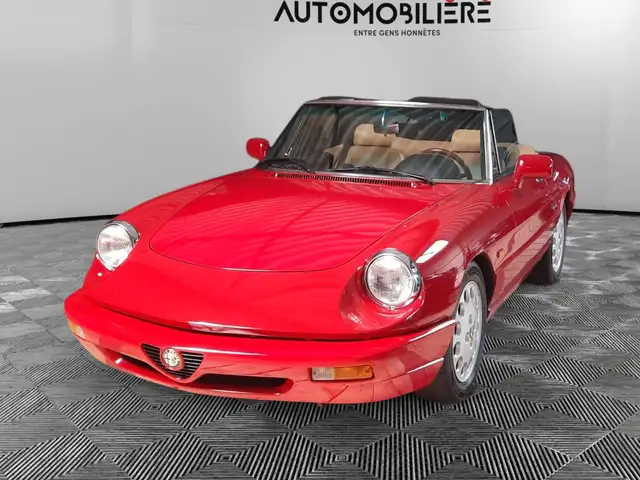Alfa Romeo Spider 2.0i