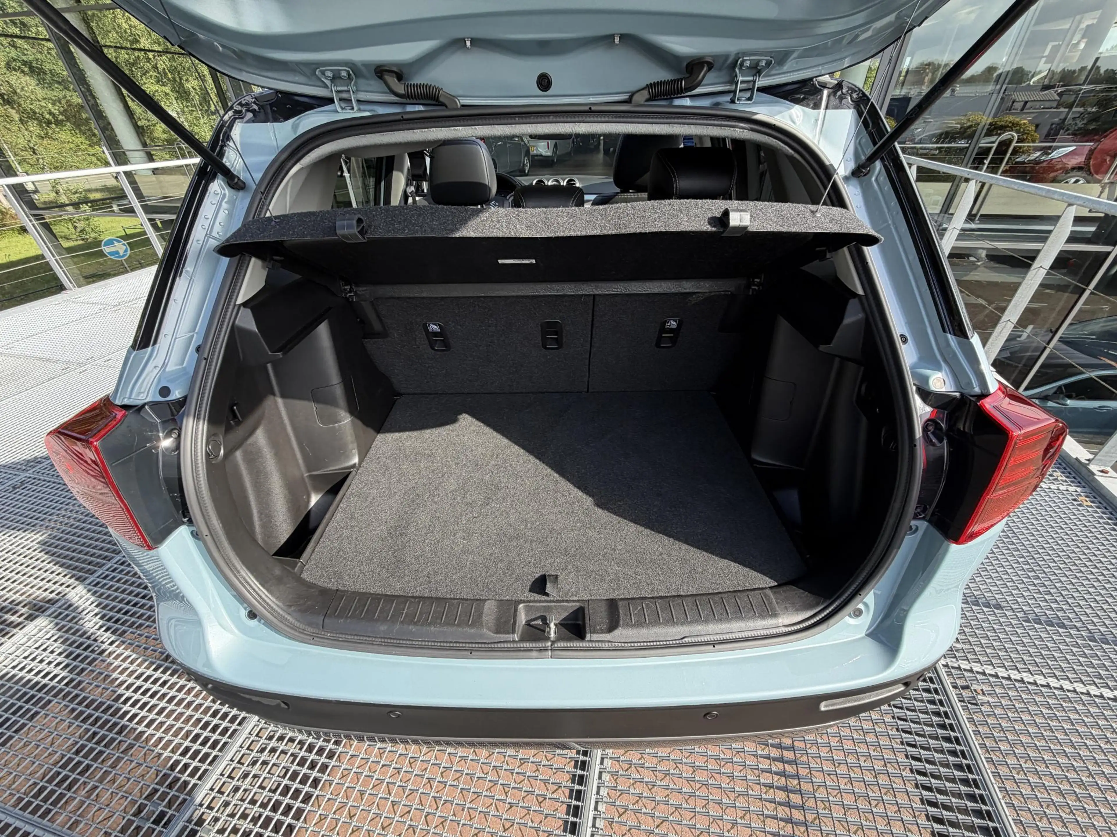 Suzuki Vitara 1.4 Boosterjet Style Smart Hybrid 129PK | Panorama — photo 9