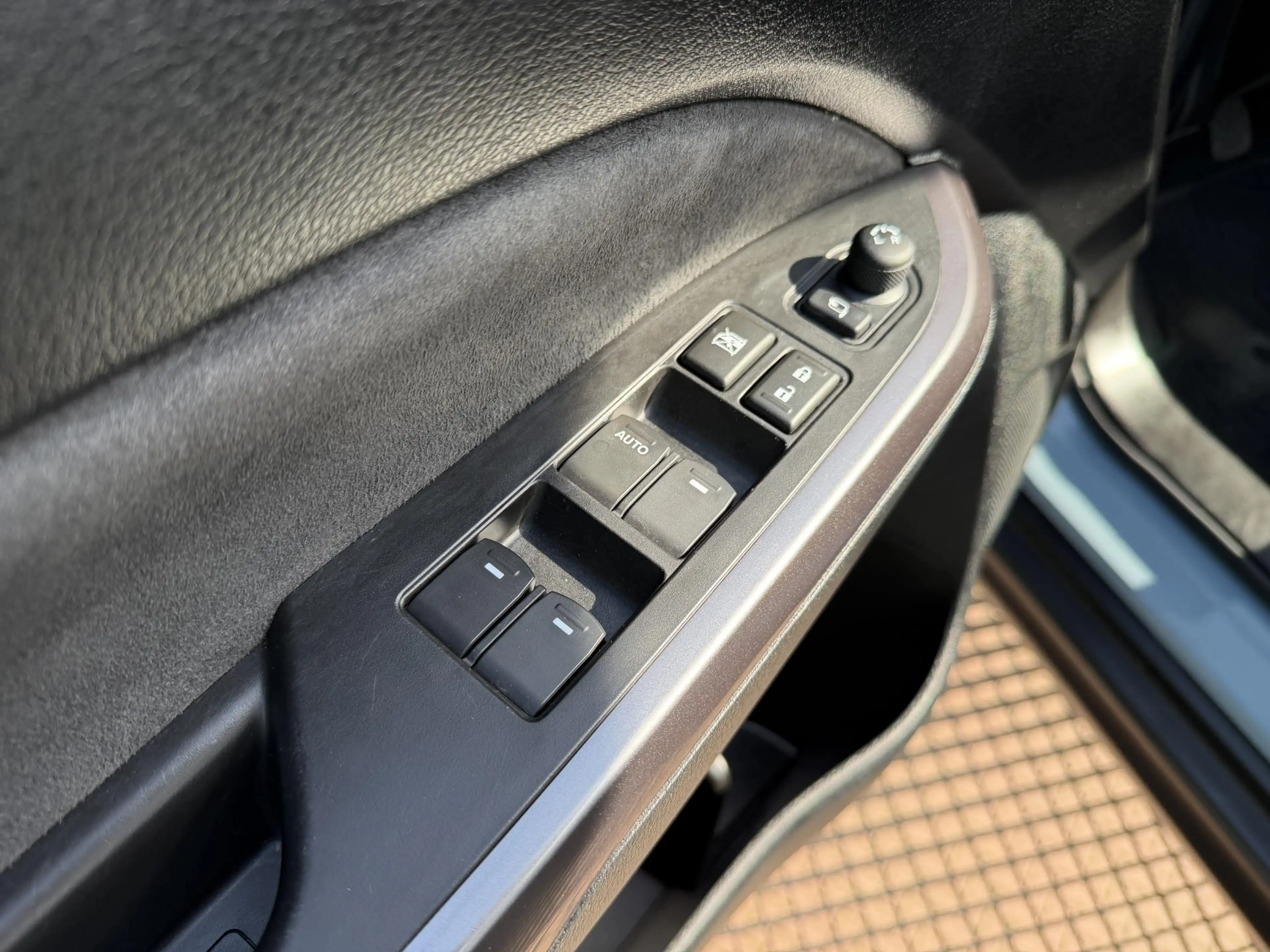Suzuki Vitara 1.4 Boosterjet Style Smart Hybrid 129PK | Panorama — photo 22
