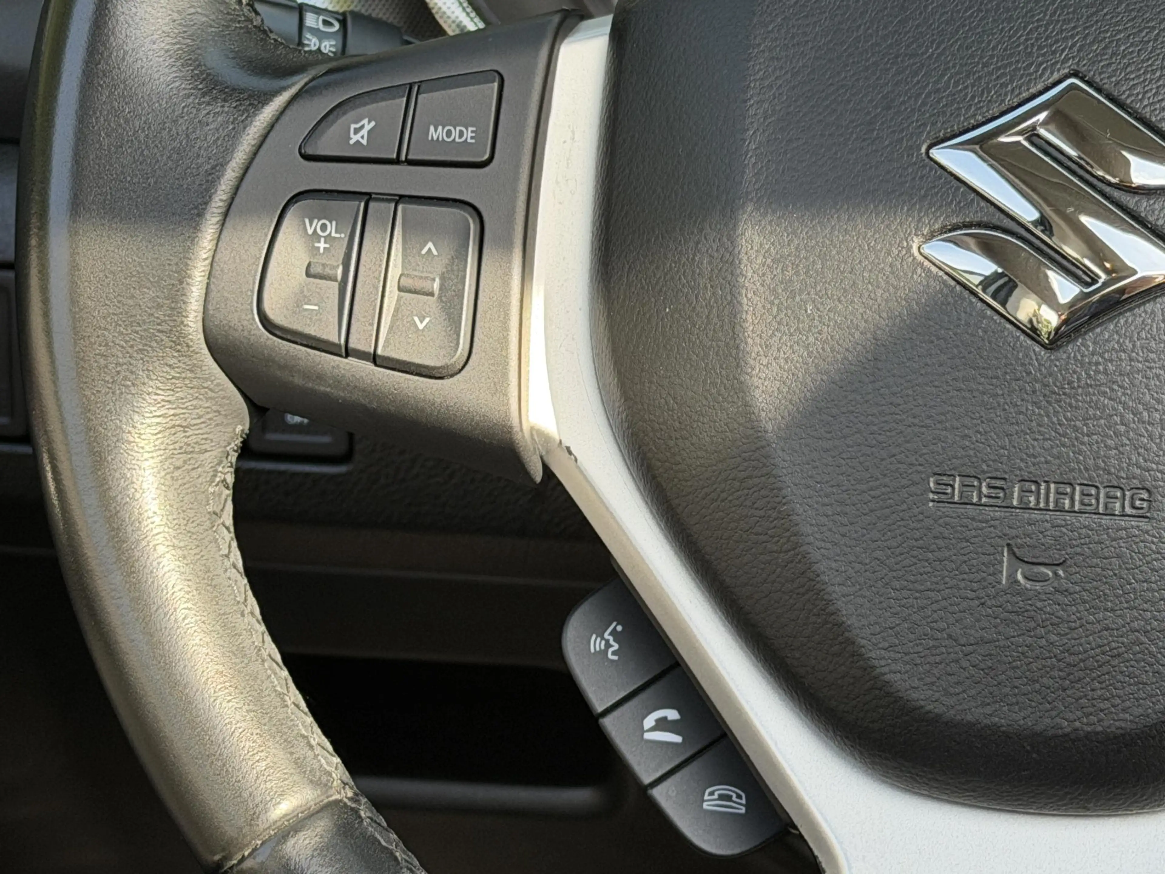 Suzuki Vitara 1.4 Boosterjet Style Smart Hybrid 129PK | Panorama — photo 23