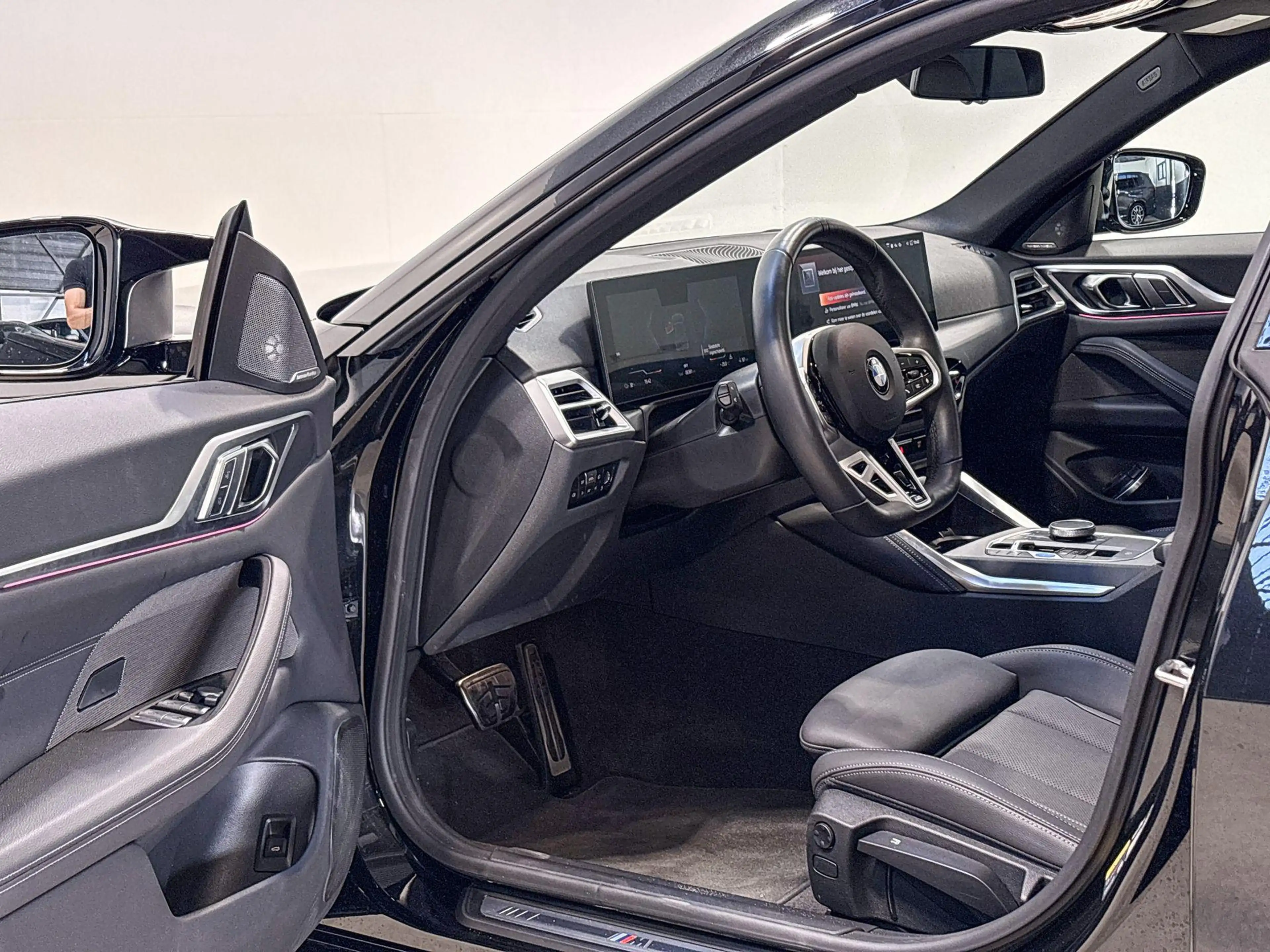 BMW i4 eDrive35 M Sport Edition M Sportpakket Pro — photo 8