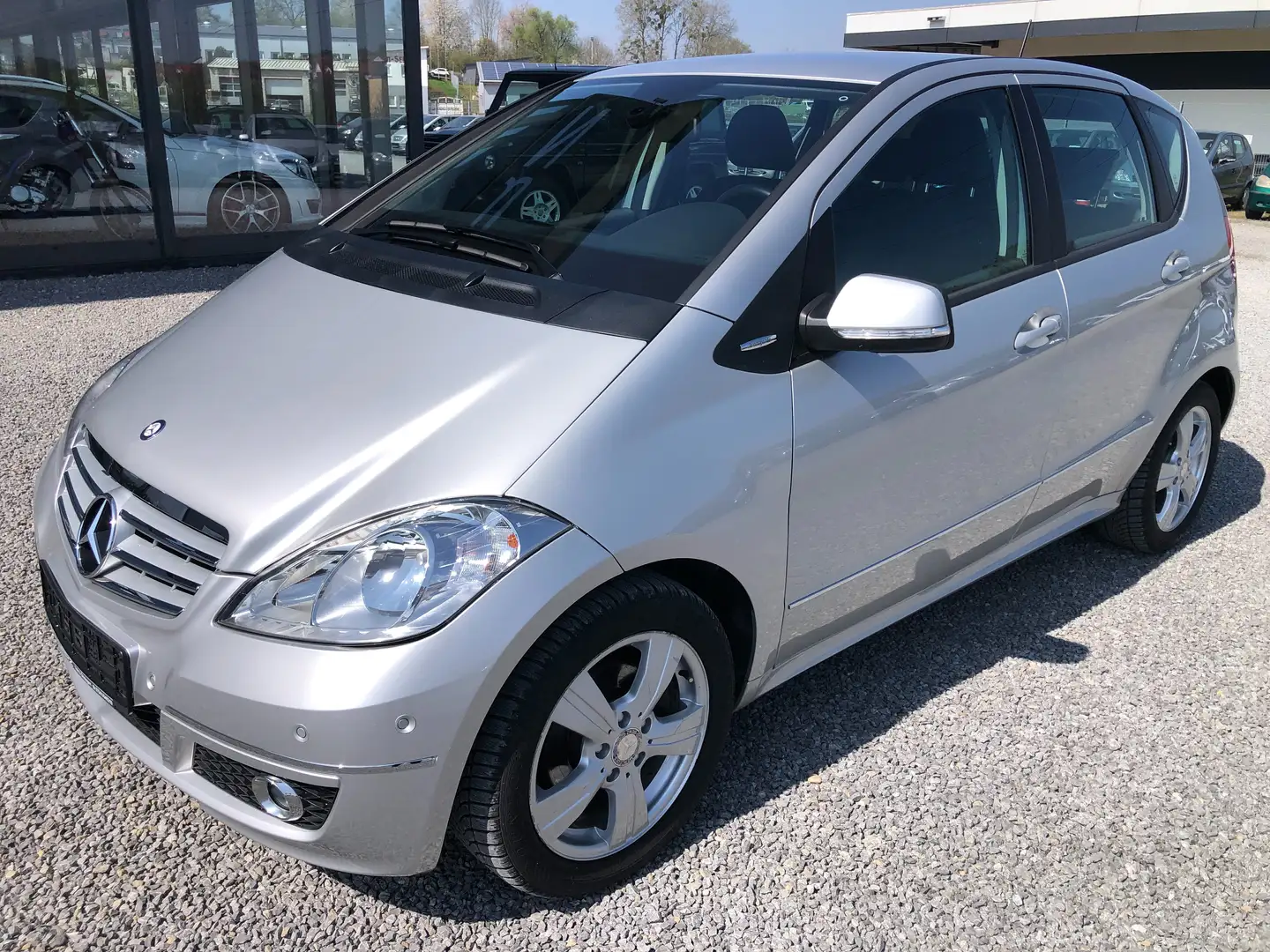 Mercedes-Benz A 200 Autotronic Avantgarde*Park-Assistent*1.Hand* Silber - 1