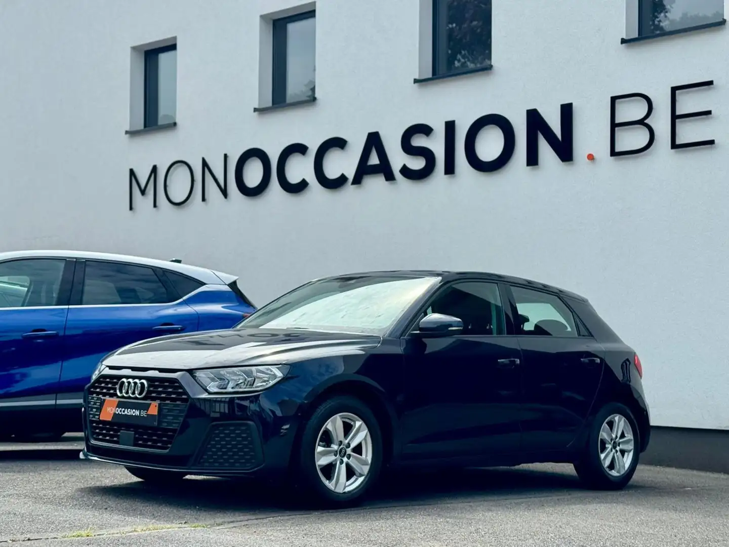 Audi A1 25 TFSI COCKPIT CARPLAY GPS CAPTEURS LED DE JOUR Blauw - 1