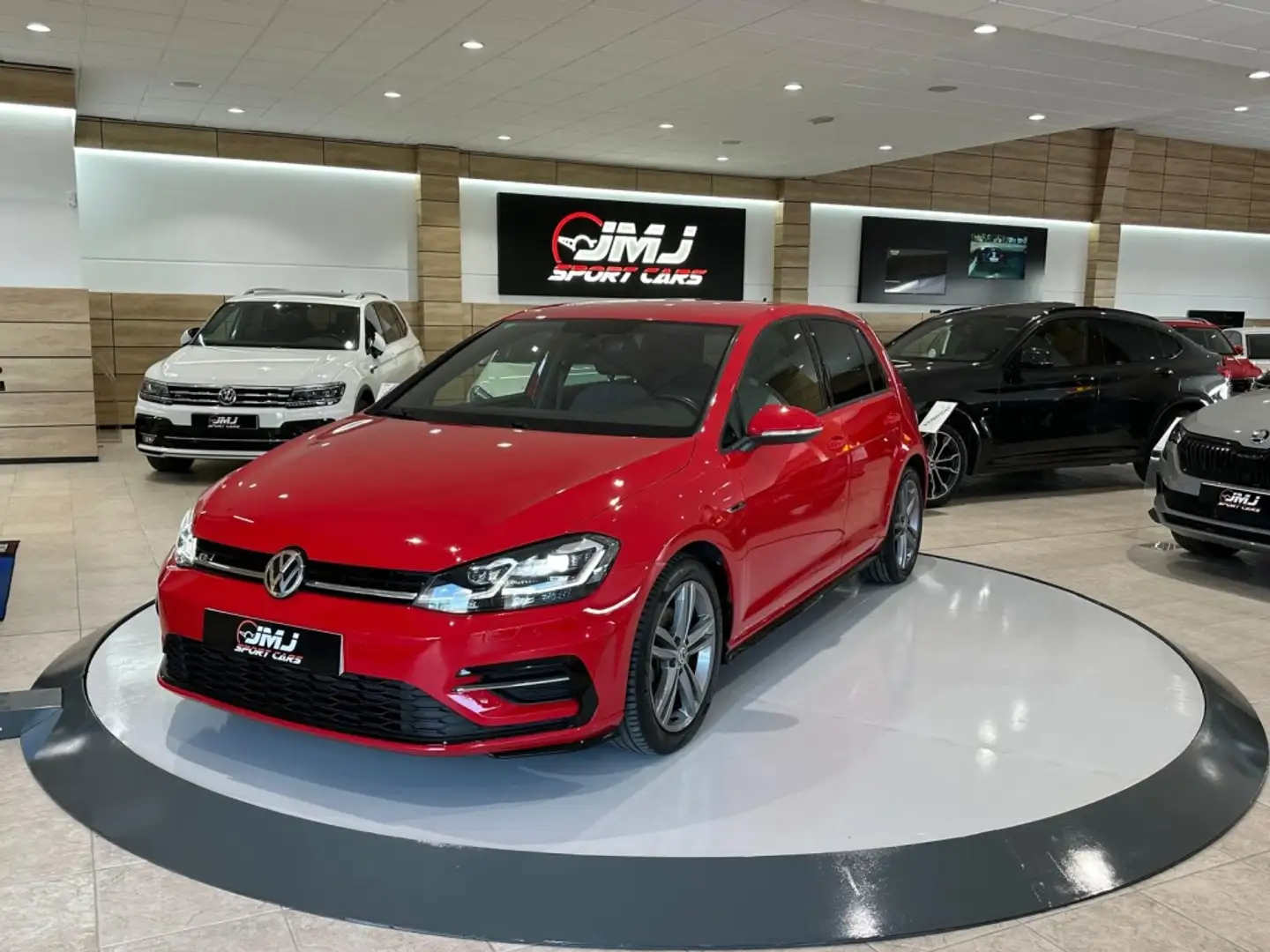 Volkswagen Golf 1.6TDI R-Line DSG7 85kW Rouge - 1