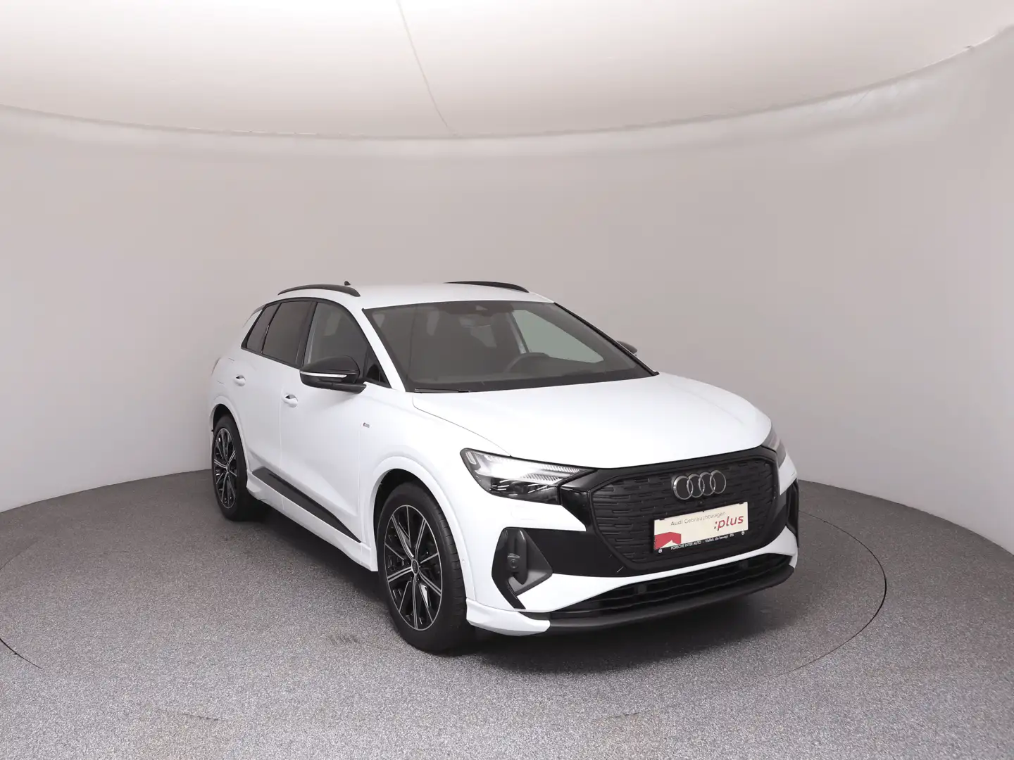 Audi Q4 e-tron Audi Q4 45 e-tron quattro Weiß - 2