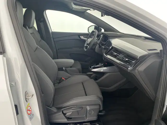 Audi Q4 E-Tron view 10