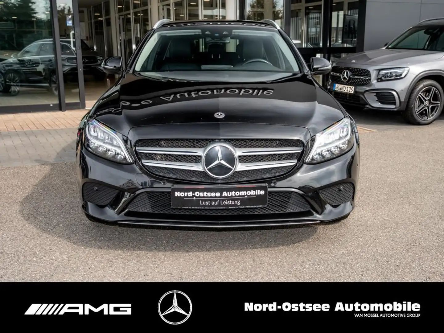 Mercedes-Benz C 300 de T AVANTGARDE KAMERA NAVI AHK LED SHZ Noir - 2
