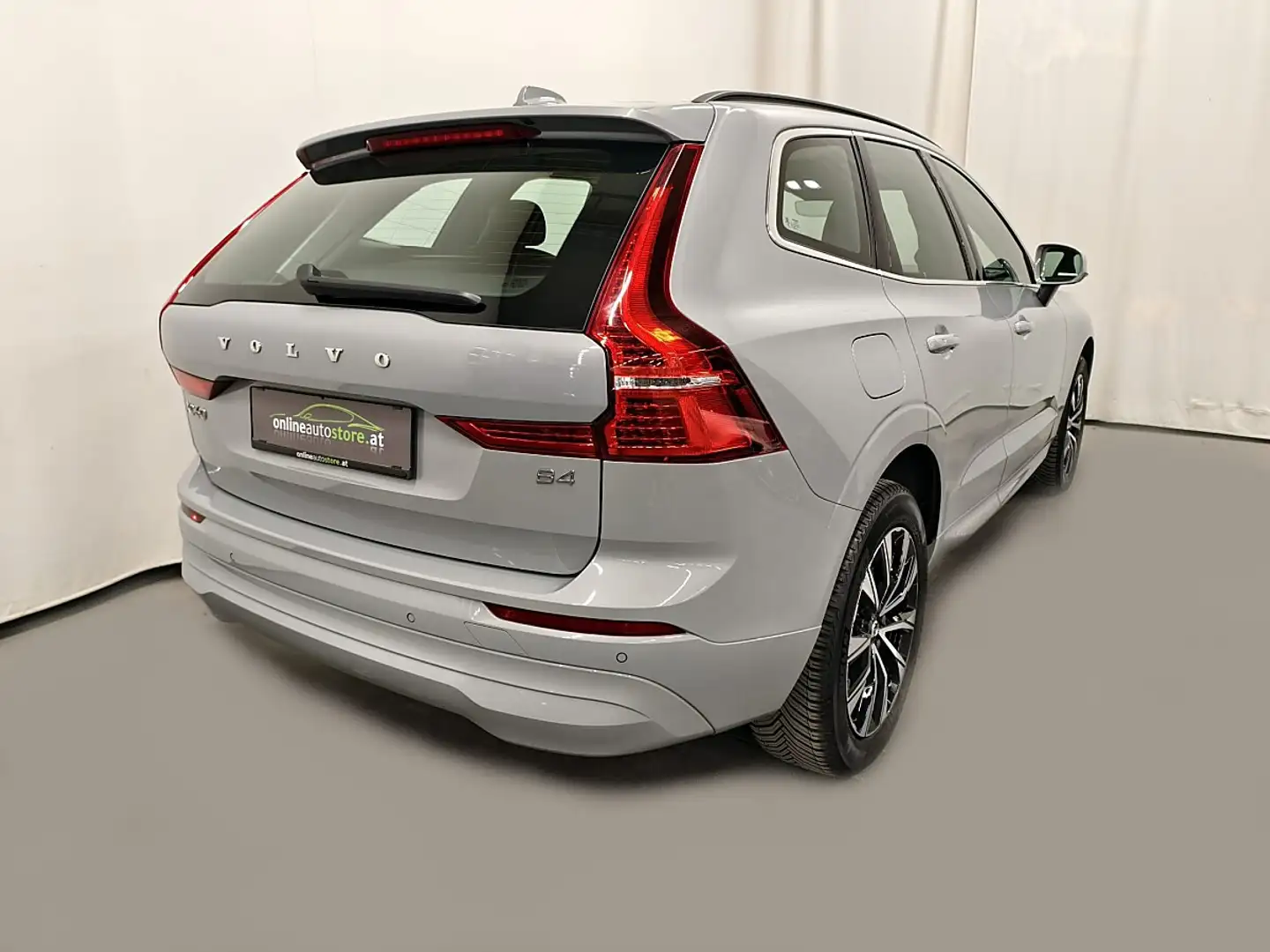 Volvo XC60 B4 Diesel Mild-Hybrid Geartronic, LED, Winter-P., Grau - 2