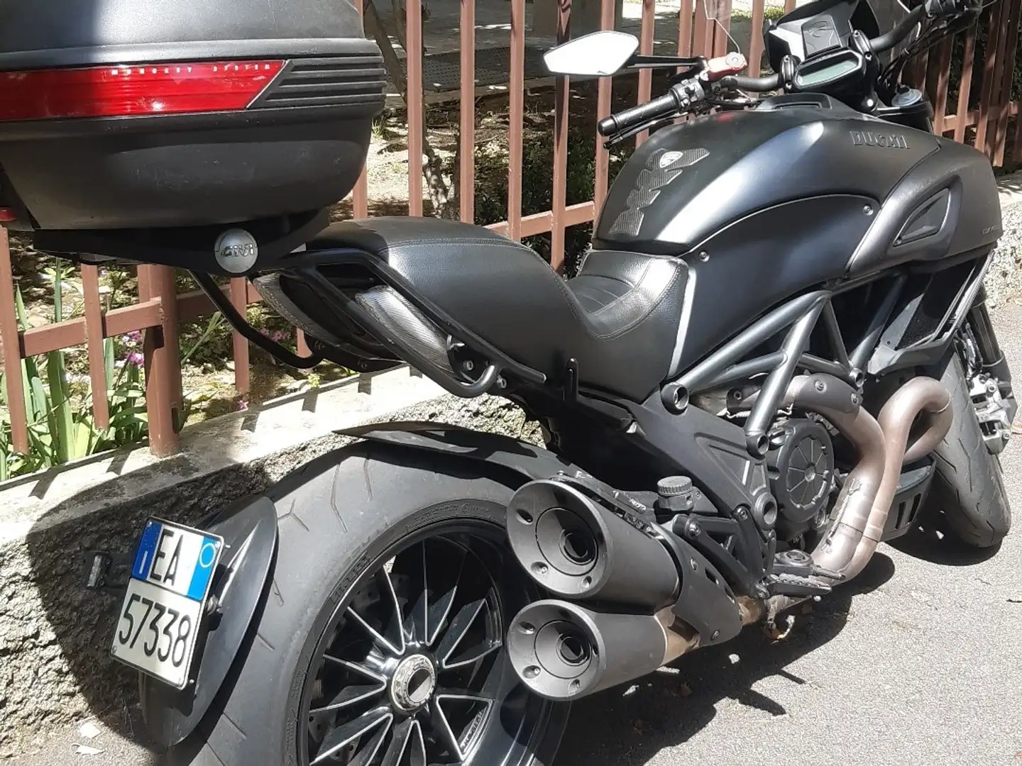 Ducati Diavel dark Nero - 2