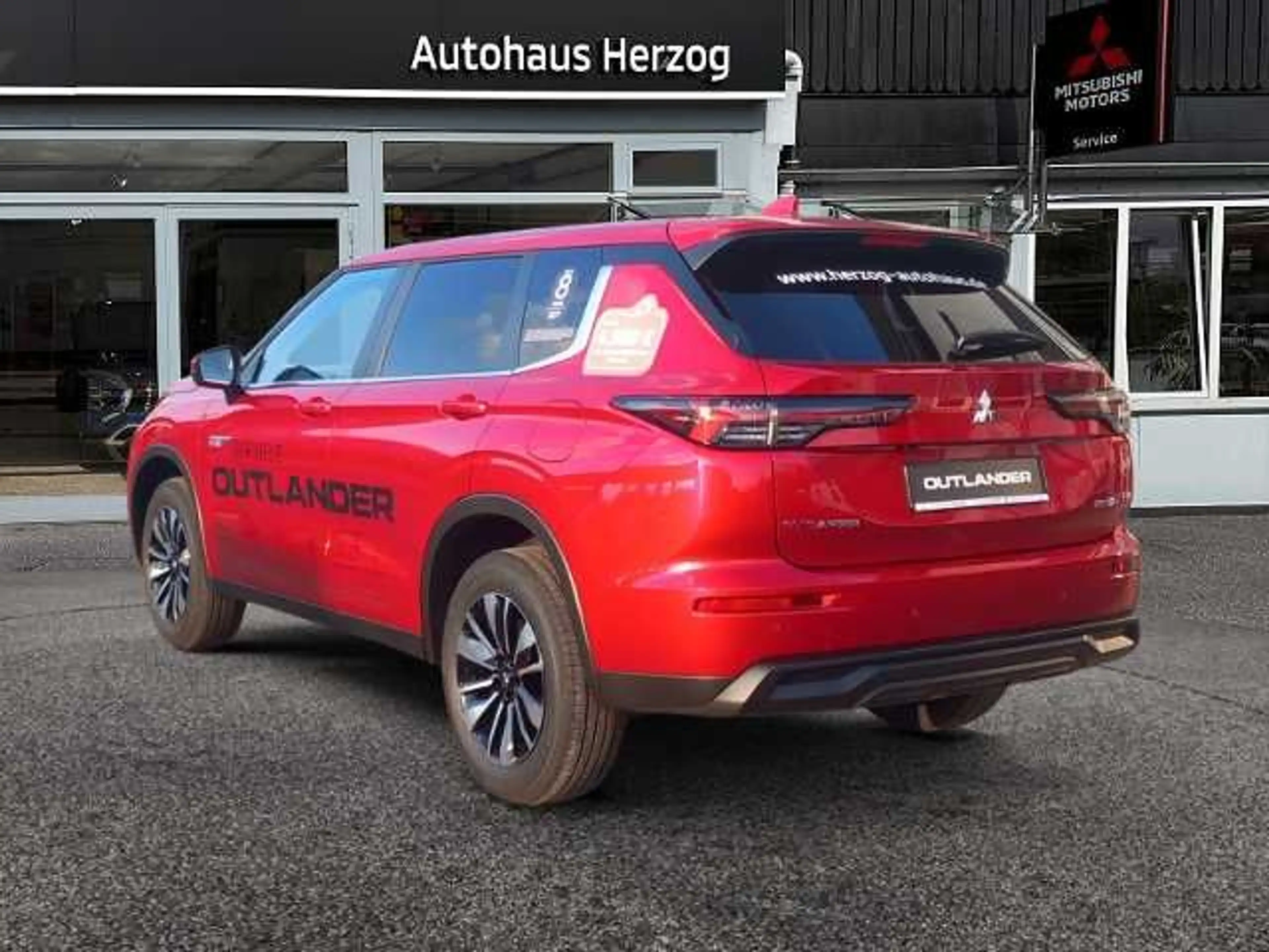 Mitsubishi Outlander 2.4L PHEV Diamant PLUS *STANDHEIZUNG* — photo 3