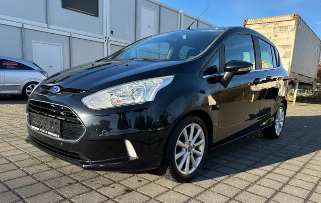 Ford B-Max B-MAX Titanium Automatik NAVI PANO.