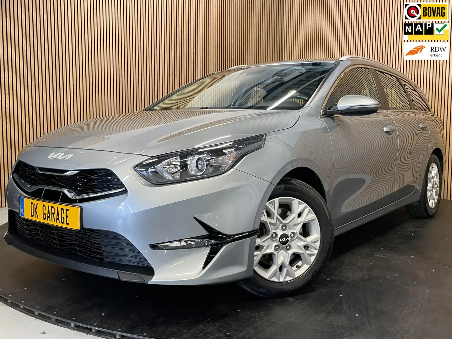Kia Ceed SW / cee'd SW Sportswagon 1.5 T-GDi DynamicPlusLine|160PK|AUTOMA Gris - 1