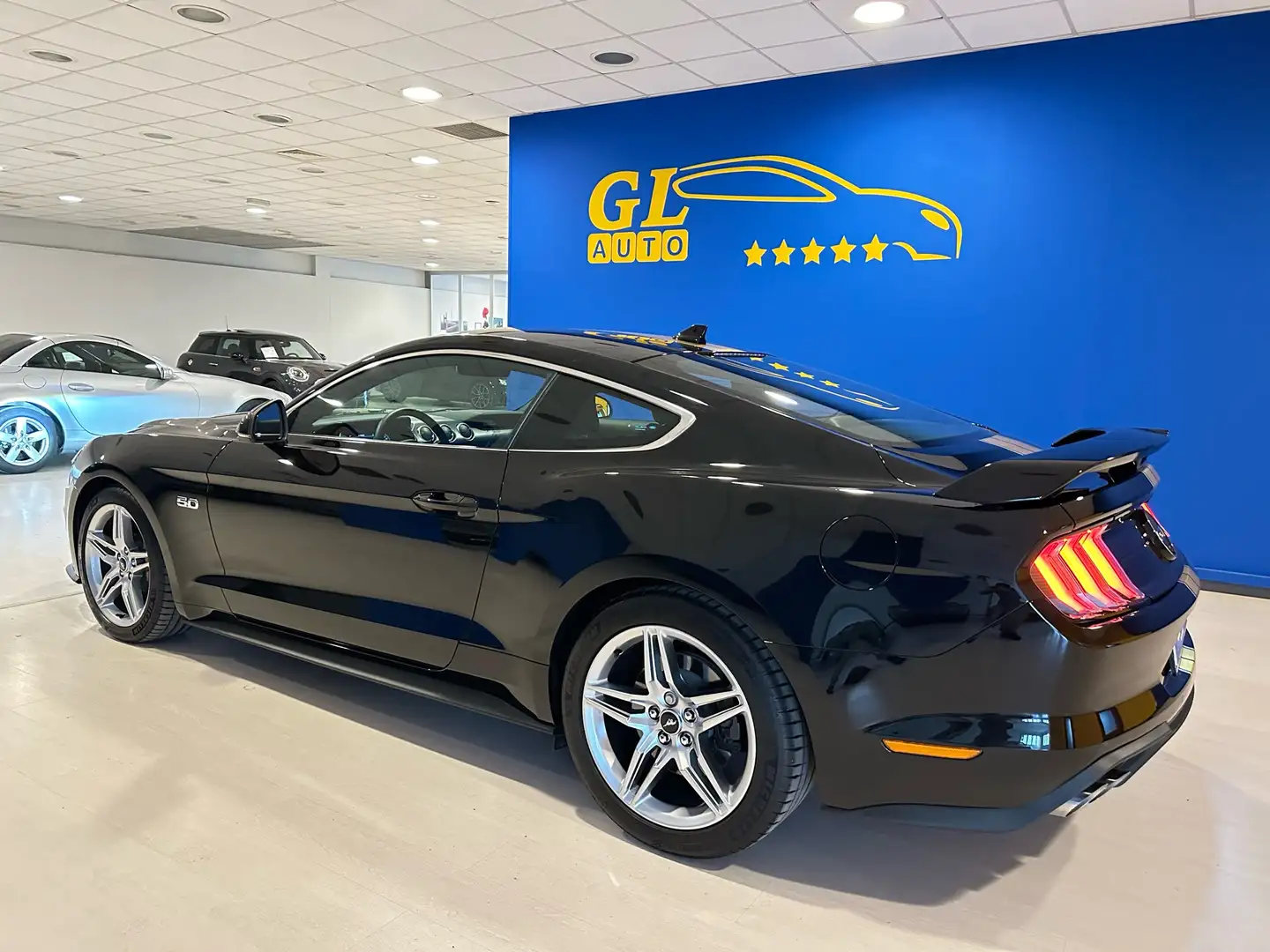 Ford Mustang 5.0 V8 GT 450CV**SOLO 7.000 KM**PARI AL NUOVO** Negro - 2