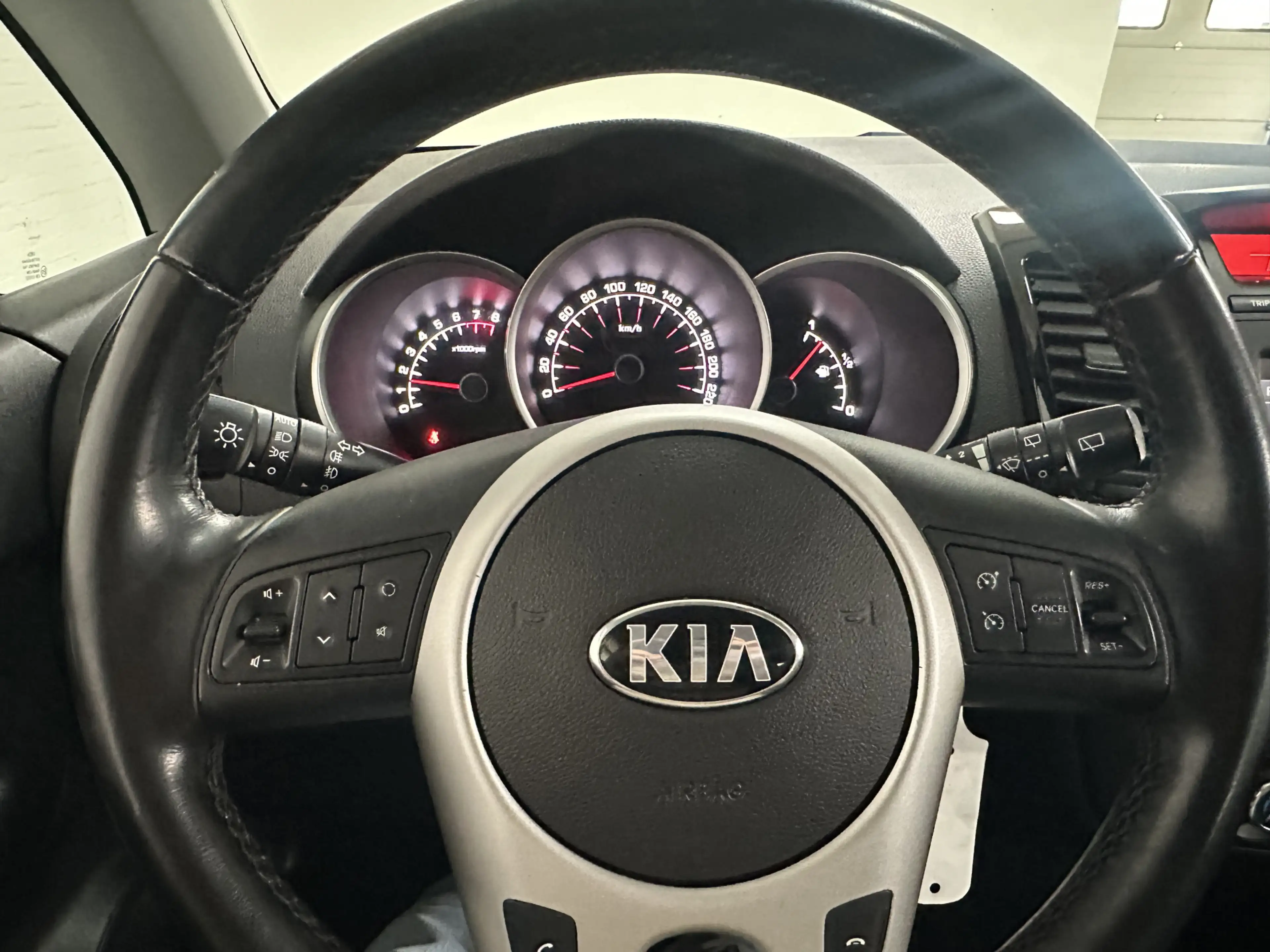 Kia Venga 1.6 CVVT DynamicPLusLine CLIMA / CRUISE / CEMERA / — photo 10