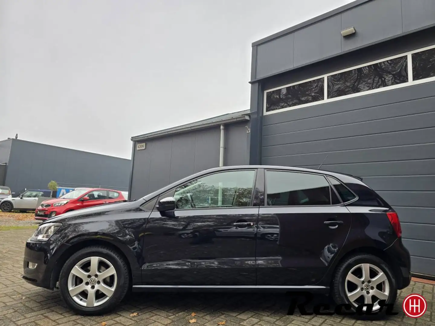 Volkswagen Polo 1.4-16V Highline/NwApk/Airco/Carplay/Cruise. Schwarz - 2