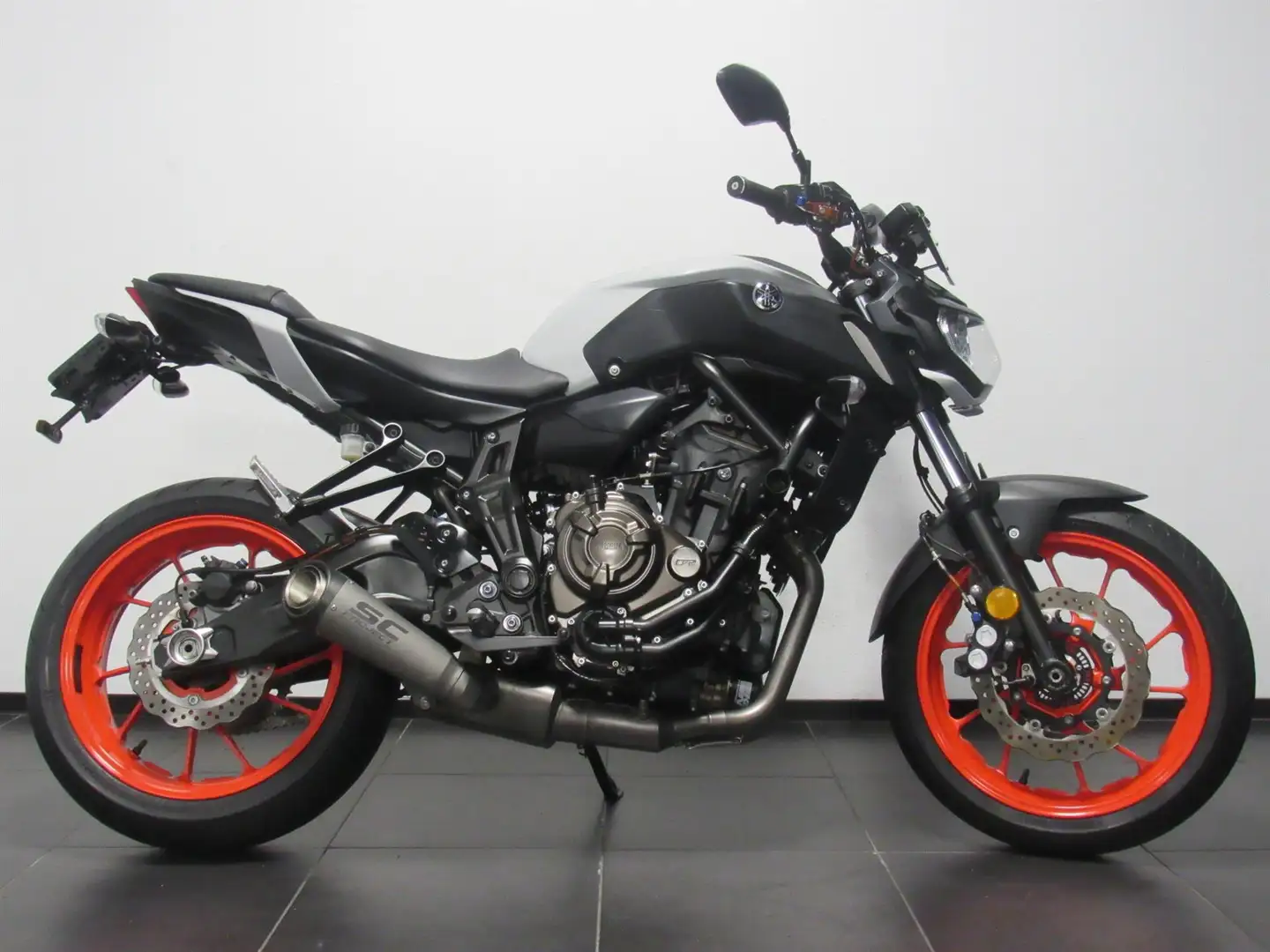 Yamaha MT-07 ABS Grijs - 1