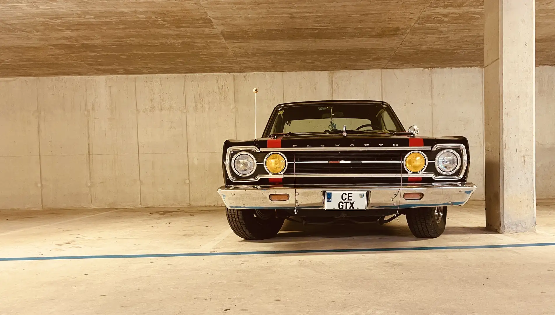 Plymouth GTX Gtx Schwarz - 2