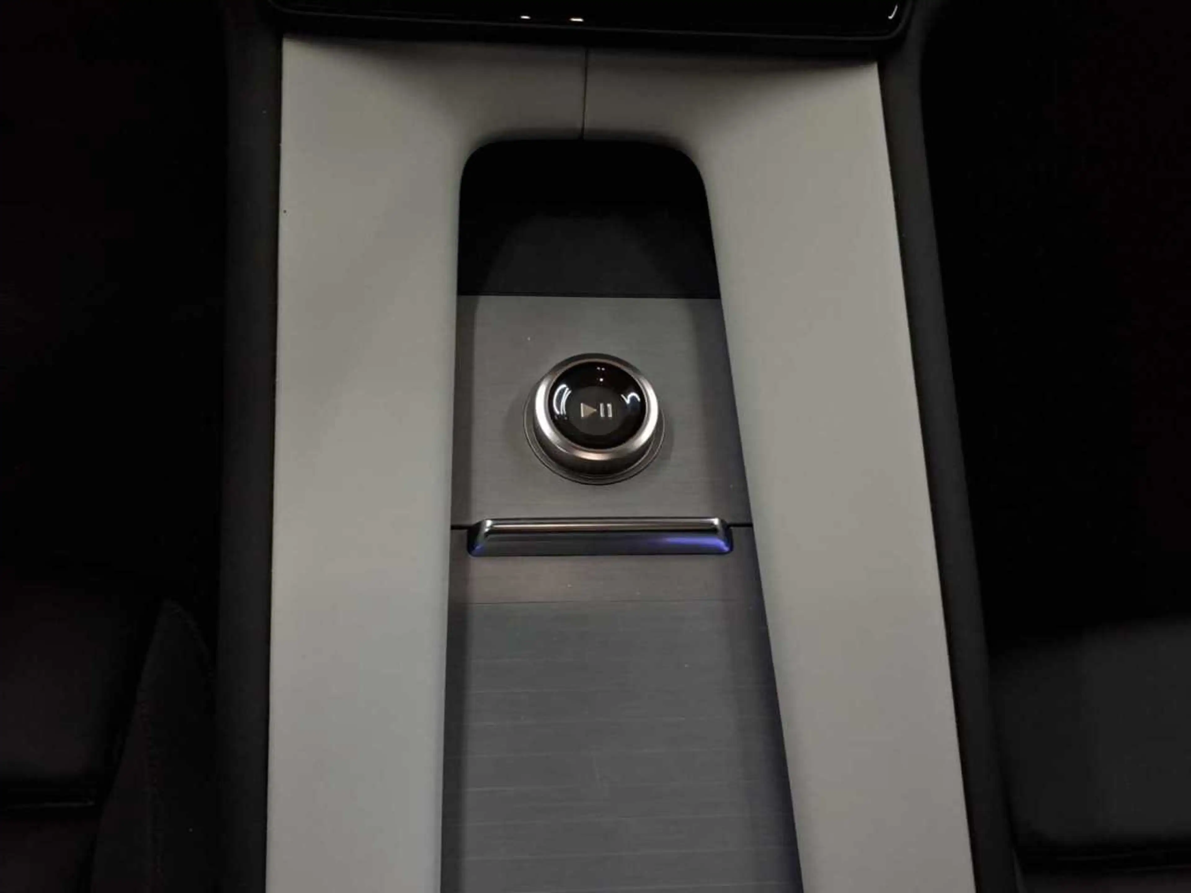 Polestar 4 Polestar 4 RWD 100kWh Plus Pilot 21" — photo 10