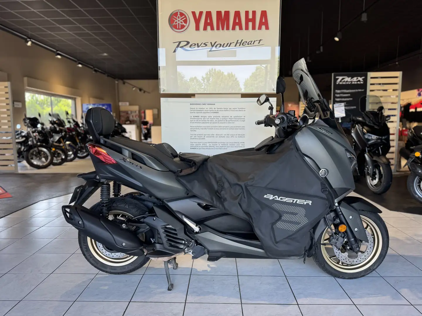 Yamaha X-Max 125 Grün - 1