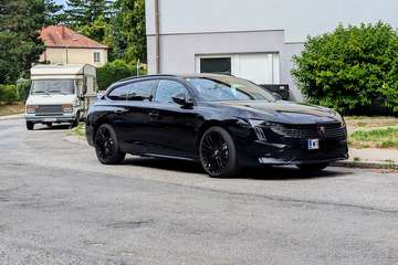 SW Hybrid 225 PHEV e-EAT8 GT Aut. Garantie: 9.2031